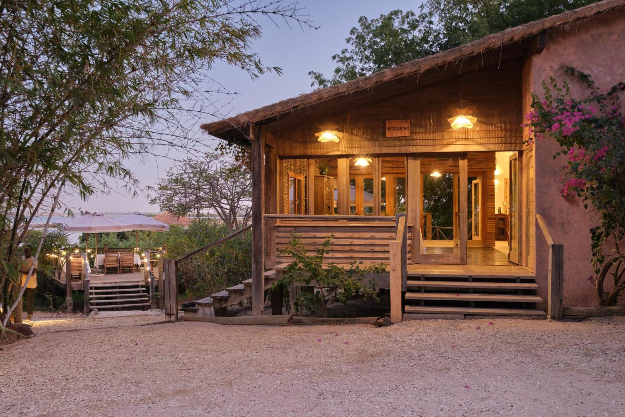 Souimanga Lodge Fimela Buitenkant foto